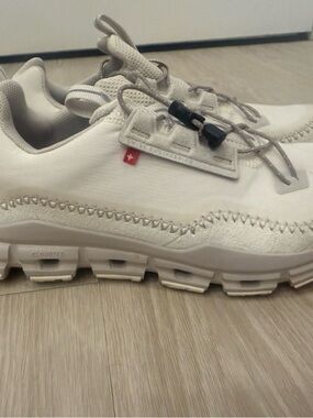 Women’s OnCloud Waterproof Lightweight Neutral Trail Sneakers - Off-White